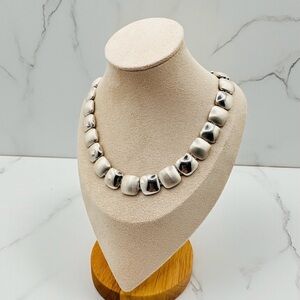 Elegant Vintage Silver Tone “Chicklet” Shaped Link Necklace